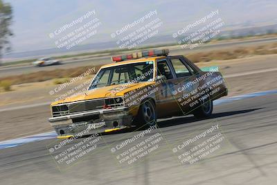 media/Oct-01-2022-24 Hours of Lemons (Sat) [[0fb1f7cfb1]]/10am (Front Straight)/